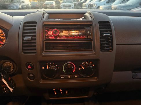 Used 2006 Nissan Frontier NISMO w/ (J01) Sunroof Pkg image 40