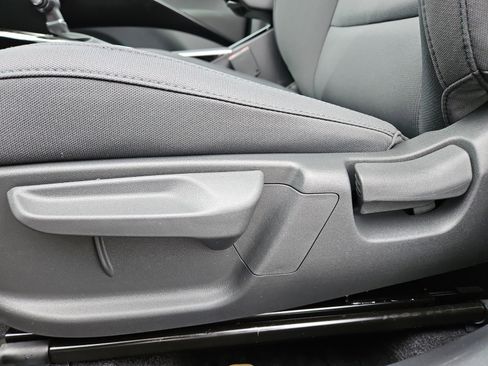 Used 2025 Kia Niro LX image 20