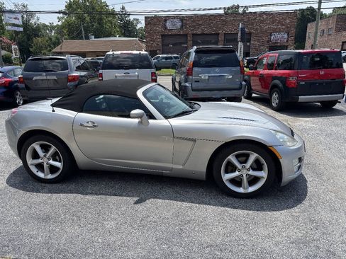 Used 2009 Saturn Sky w/ Premium Trim Package RWD image 4