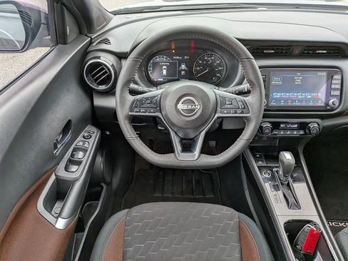 Used 2024 Nissan Kicks SR w/ Interior Electronics Package image 12