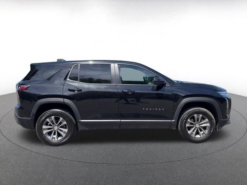 Used 2025 Chevrolet Equinox LT FWD image 16