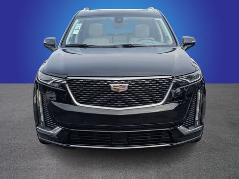 Certified 2023 Cadillac XT6 Premium Luxury w/ Technology Package FWD image 8