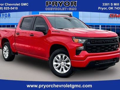 New 2026 Chevrolet Silverado 1500 Custom w/ LPO, Dark Essentials Package