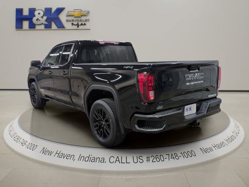 Used 2023 GMC Sierra 1500 Elevation w/ LPO, Elevation Black Package AWD/4WD image 4