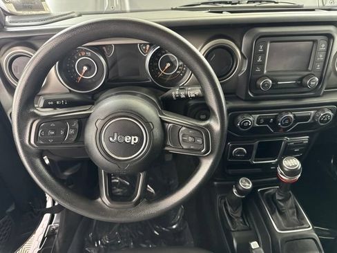 Used 2021 Jeep Wrangler Sport AWD/4WD image 13