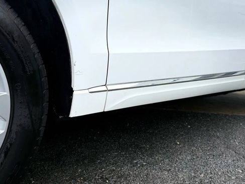 Used 2017 Audi Q5 2.0T Premium w/ Audi MMI Navigation Plus image 54