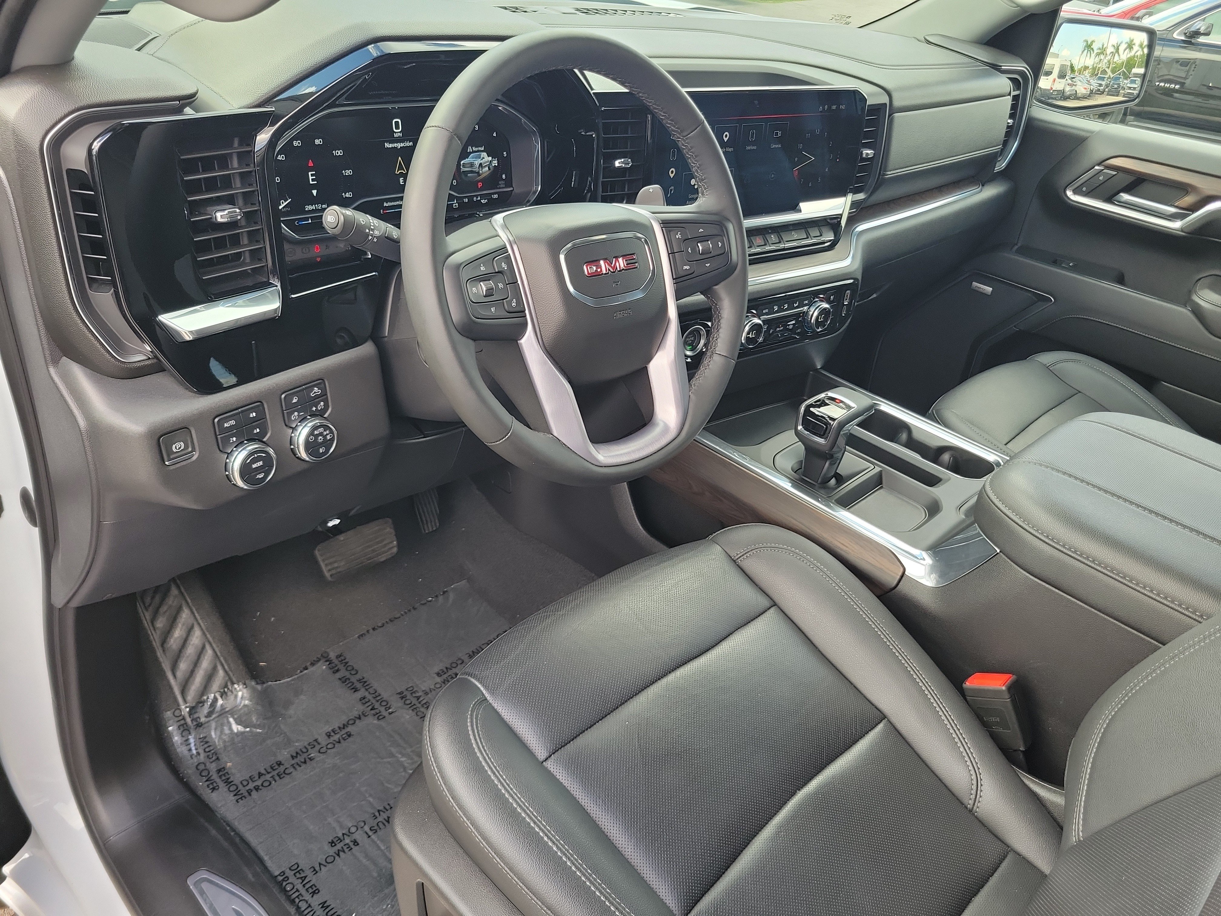 Used 2023 GMC Sierra 1500 SLT w/ SLT Premium Package AWD/4WD image 9