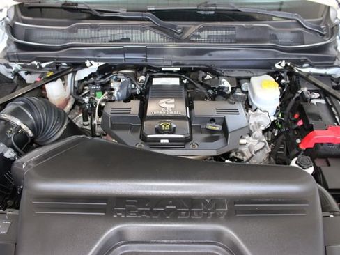Used 2024 RAM 3500 Big Horn w/ Night Edition AWD/4WD image 26
