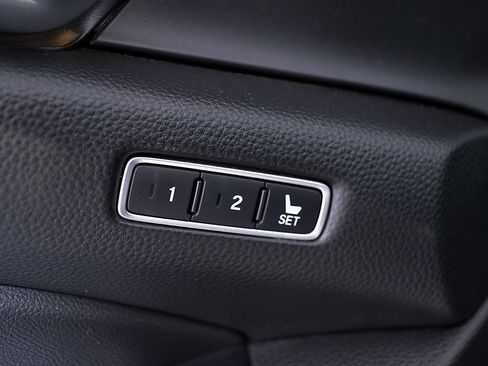 Used 2021 Honda Accord Touring image 17
