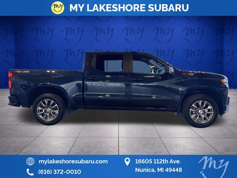 Used 2020 Chevrolet Silverado 1500 RST AWD/4WD image 9