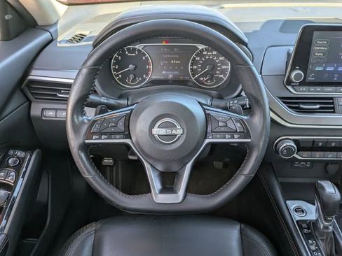 Used 2023 Nissan Altima 2.5 SR FWD image 24