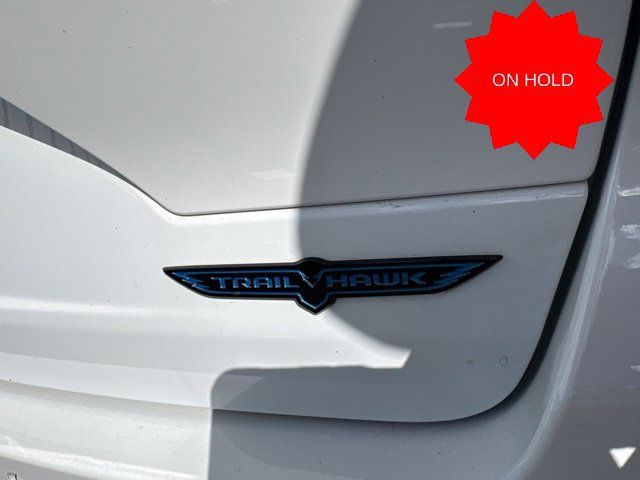 Used 2023 Jeep Grand Cherokee Trailhawk w/ Advanced Protech Group II AWD/4WD image 8