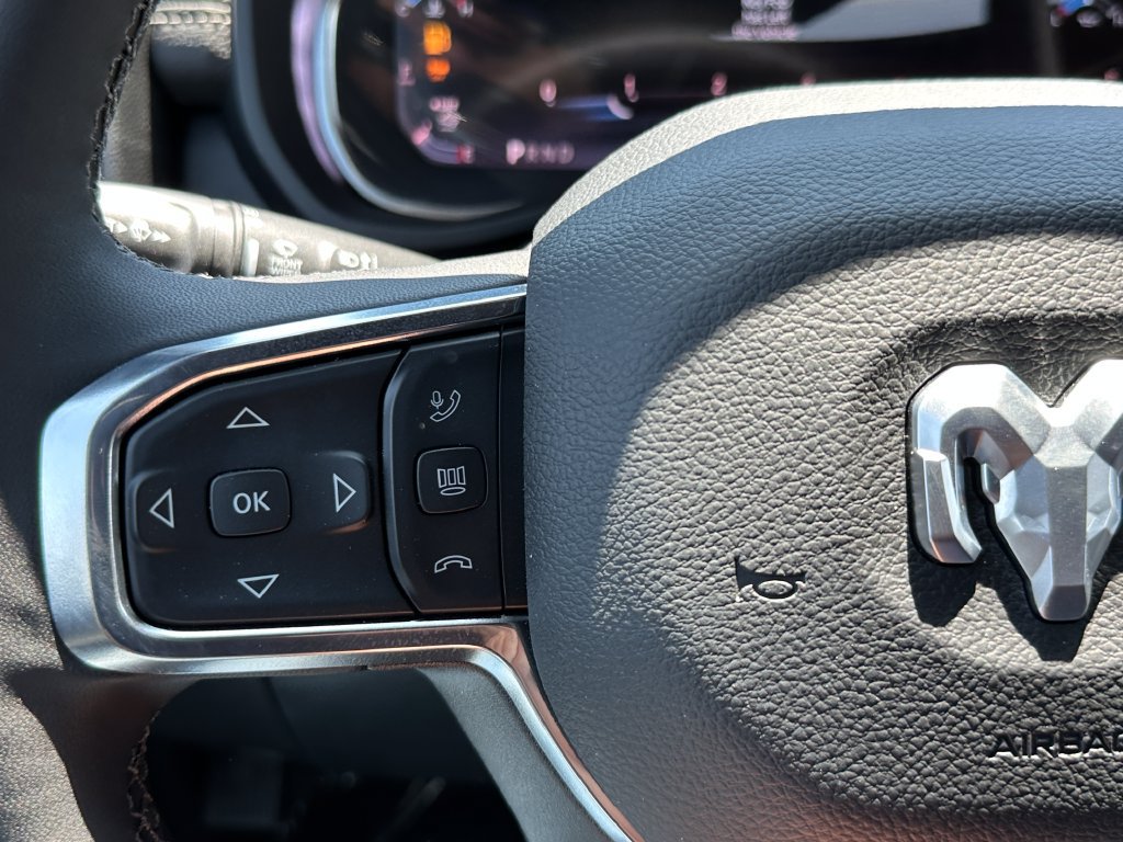 New 2026 RAM 2500 Laramie AWD/4WD image 21