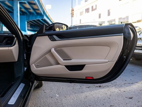 Certified 2024 Porsche 911 Targa 4S image 45