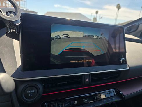 Used 2024 Toyota Prius Prime Premium image 29