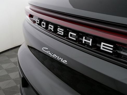 New 2026 Porsche Cayenne image 41