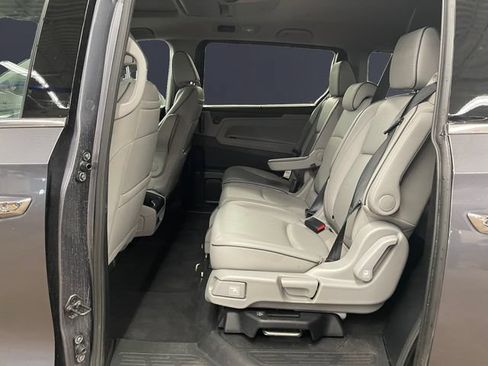 Used 2024 Honda Odyssey Elite image 13
