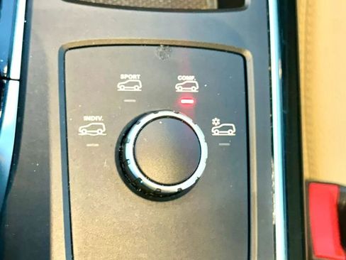 Used 2018 Mercedes-Benz GLE 350 image 26