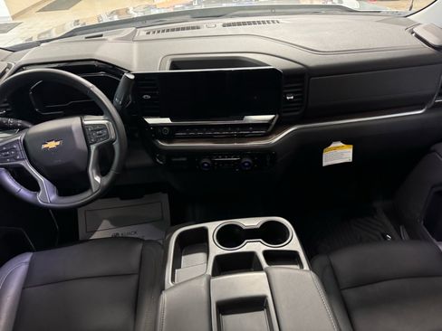 Used 2025 Chevrolet Silverado 1500 LT w/ All Star Edition Plus image 11