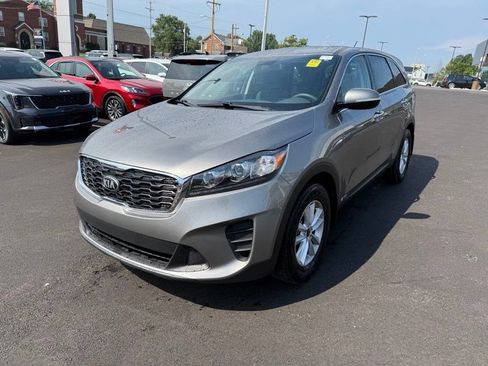 Used 2019 Kia Sorento AWD image 3