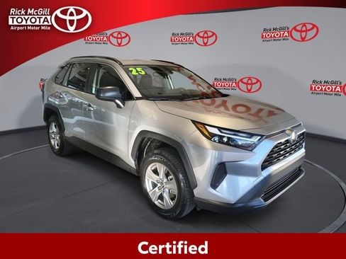 Certified 2025 Toyota RAV4 LE AWD/4WD image 1