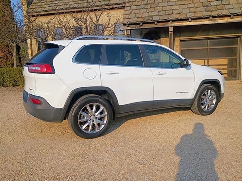Used 2018 Jeep Cherokee Limited AWD/4WD image 12