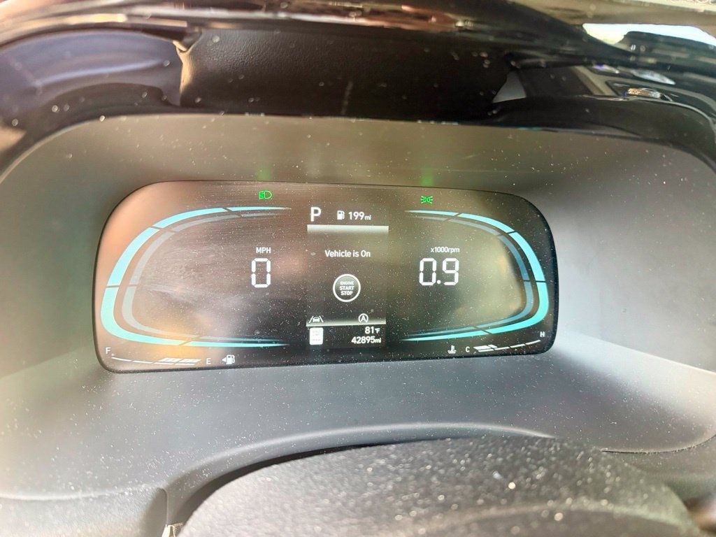 Used 2023 Hyundai Palisade XRT FWD image 2