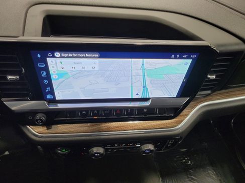 Used 2023 Chevrolet Silverado 1500 LT image 8