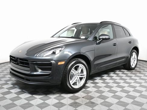 Certified 2026 Porsche Macan image 1