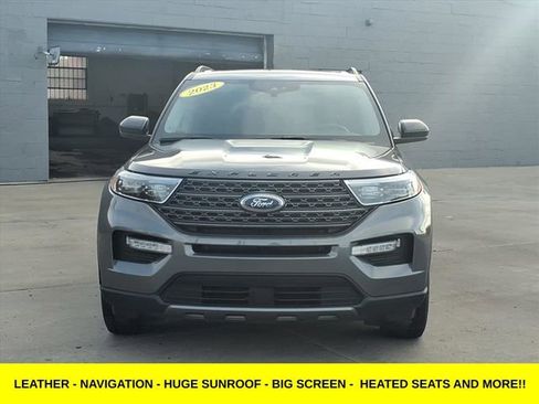 Used 2023 Ford Explorer XLT w/ Equipment Group 202A image 2