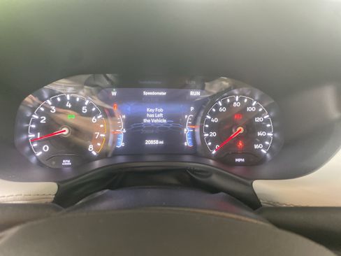 Used 2025 Jeep Compass Limited AWD/4WD image 19