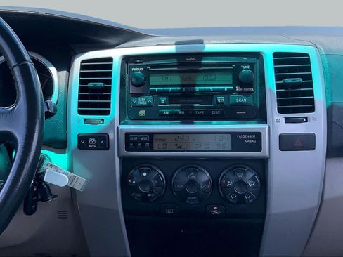 Used 2005 Toyota 4Runner SR5 RWD image 6