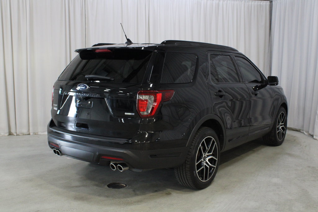 Used 2019 Ford Explorer Sport w/ Equipment Group 401A AWD/4WD image 28