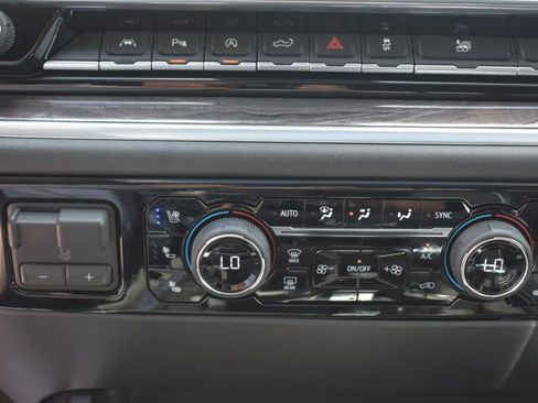 New 2026 Chevrolet Silverado 1500 LTZ w/ Technology Package AWD/4WD image 29