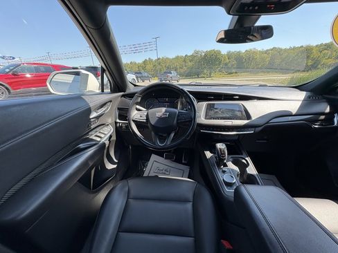 Used 2019 Cadillac XT4 Sport image 32