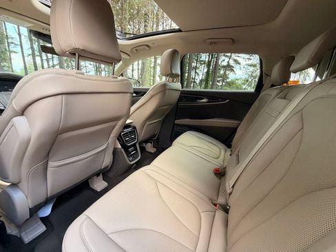Used 2023 Lincoln Nautilus Reserve w/ Equipment Group 201A AWD/4WD image 14