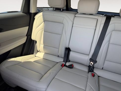 New 2026 Lincoln Nautilus Premier AWD/4WD image 13