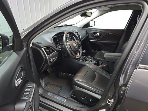 Used 2020 Jeep Cherokee Limited AWD/4WD image 31