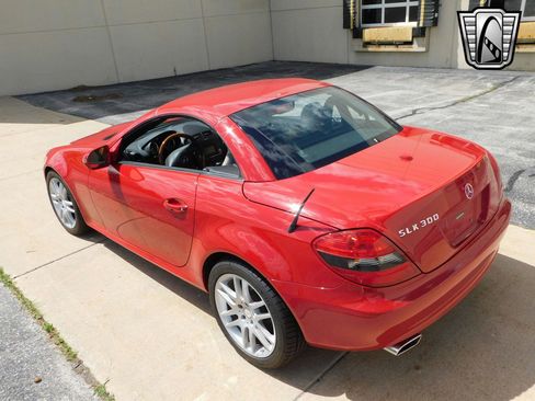 Used 2009 Mercedes-Benz SLK 300 image 5