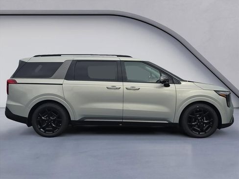 New 2026 Kia Carnival SX image 6