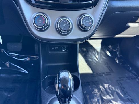 Used 2022 Chevrolet Spark LT image 36