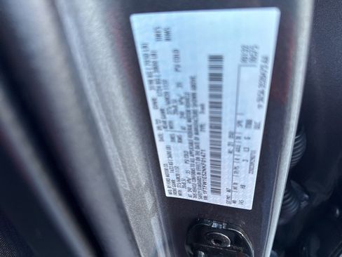 Used 2022 Ford F150 Lariat image 22