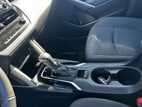 Used 2022 Toyota Corolla Cross LE w/ Moonroof Package image 19