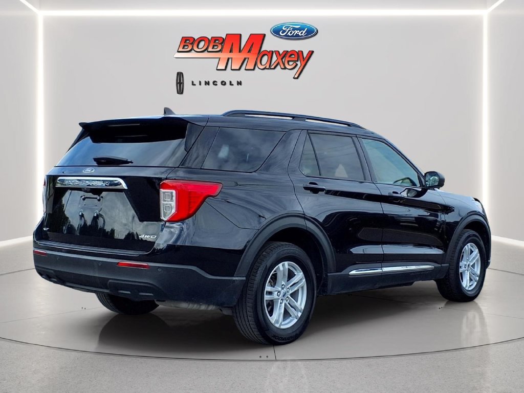 Used 2024 Ford Explorer XLT AWD/4WD image 4