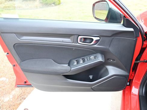 Used 2023 Honda Civic Sport image 16