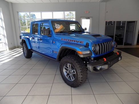 Certified 2024 Jeep Gladiator Mojave image 29