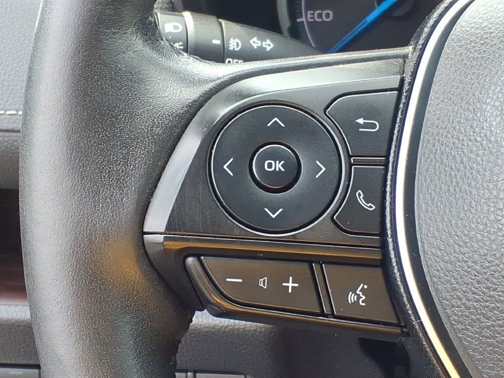 Used 2019 Toyota RAV4 Limited AWD/4WD image 13