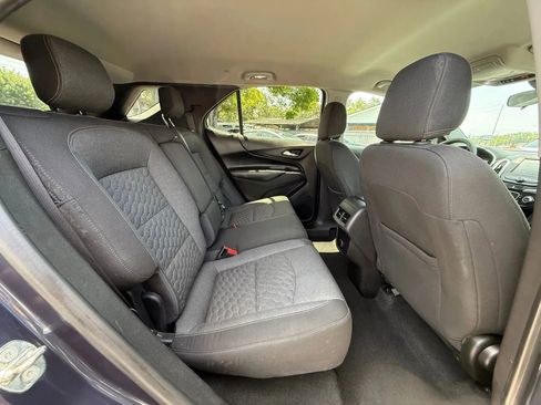 Used 2018 Chevrolet Equinox LT FWD image 10