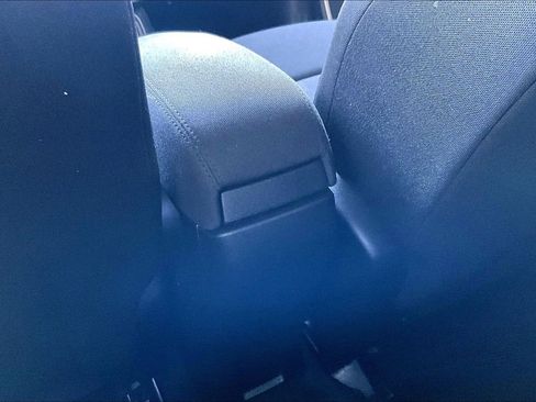 Used 2016 Jeep Renegade Sport w/ Power & Air Group image 29