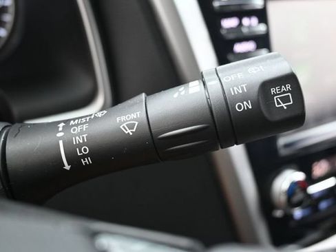 Used 2020 Nissan Murano SL w/ Moonroof Package FWD image 18
